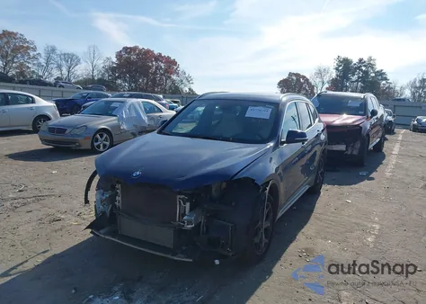 2018 BMW X1 xDrive28I z USA, uszkodzony, nr VIN WBXHT3C39J5K32427